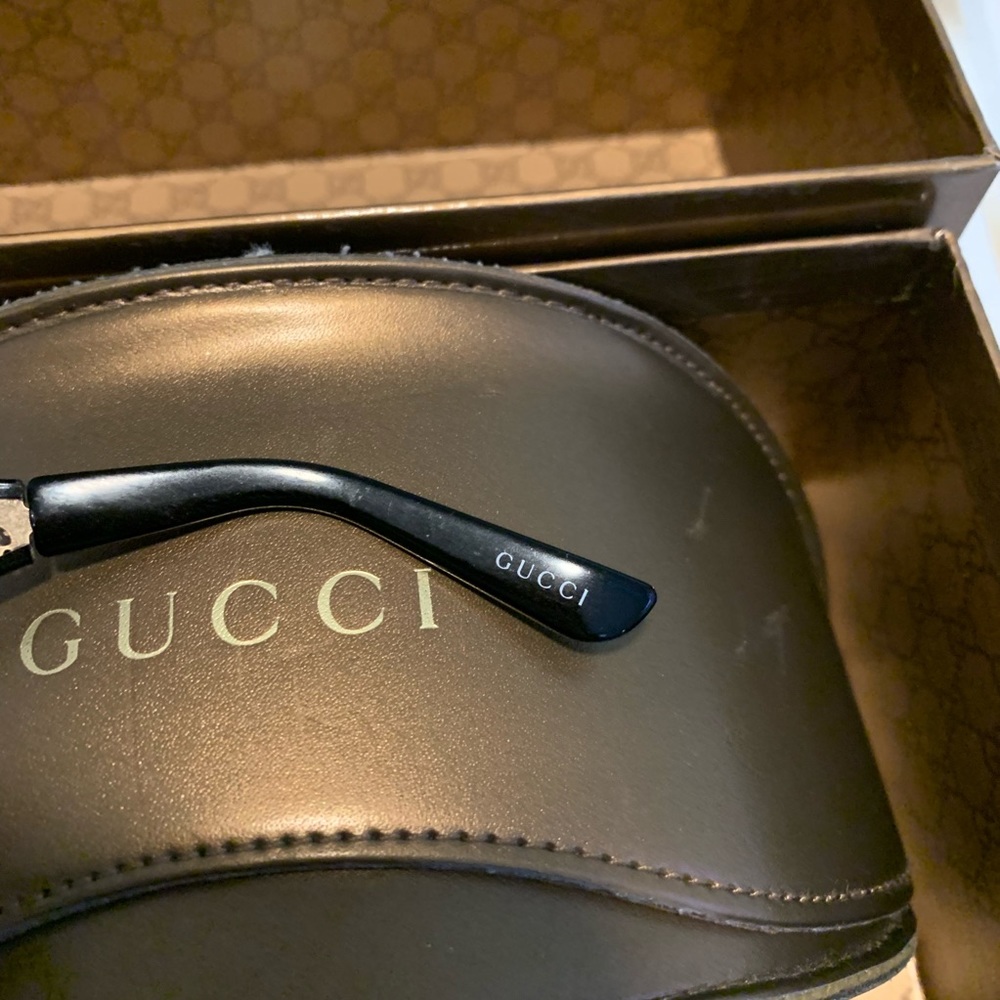 Gucci Sunglasses ๐๐๐ - Picture 5 of 6
